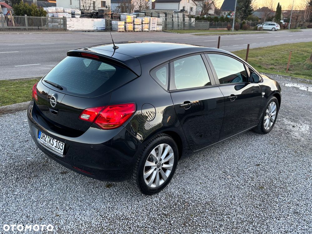 Opel Astra - 24