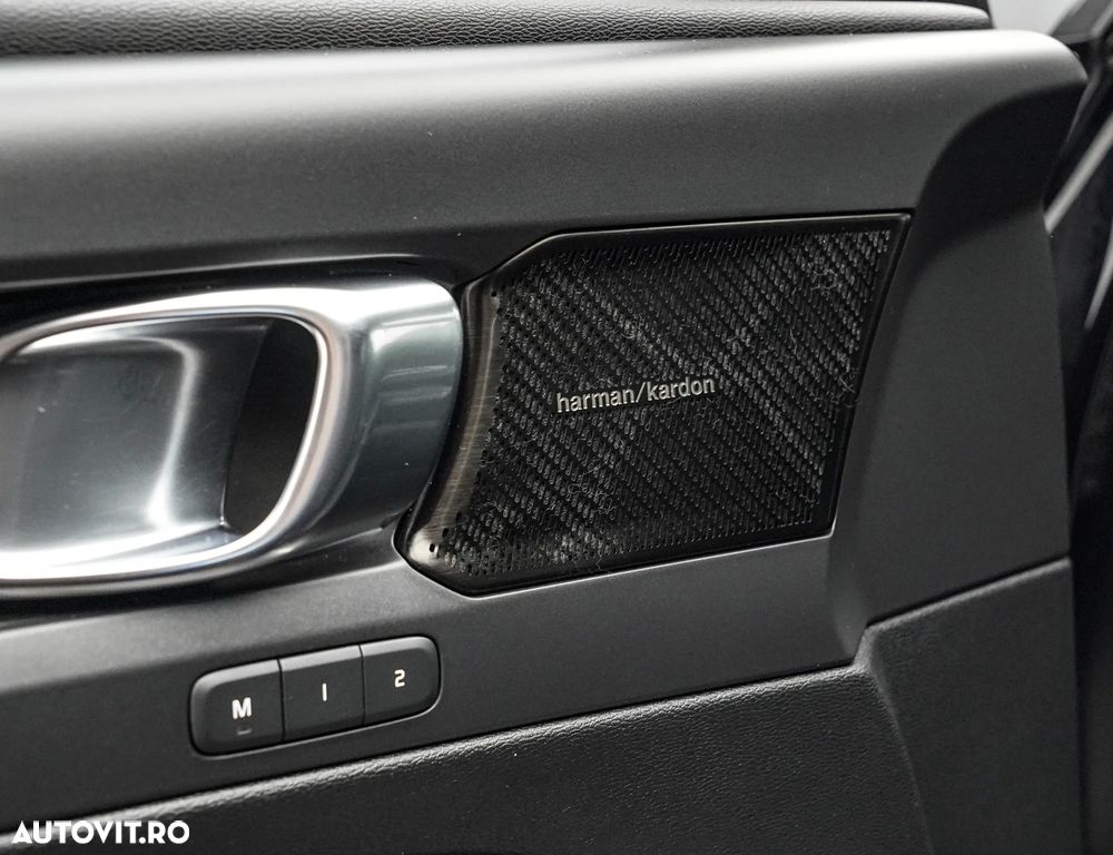 Volvo XC 40 - 20