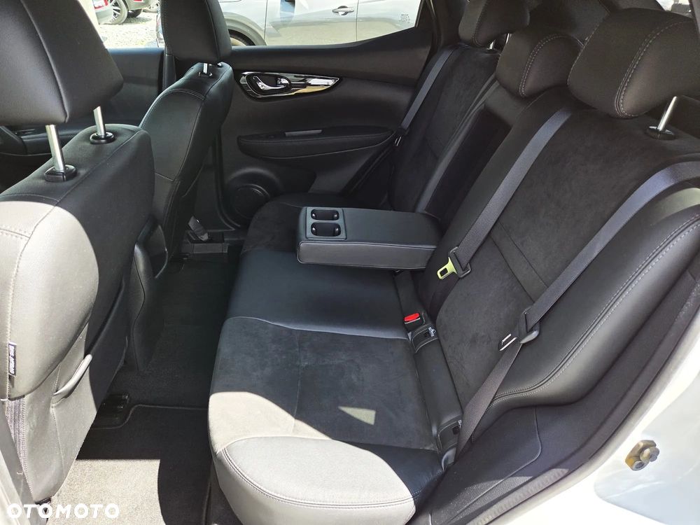 Nissan Qashqai 1.6 DIG-T Tekna+ - 38