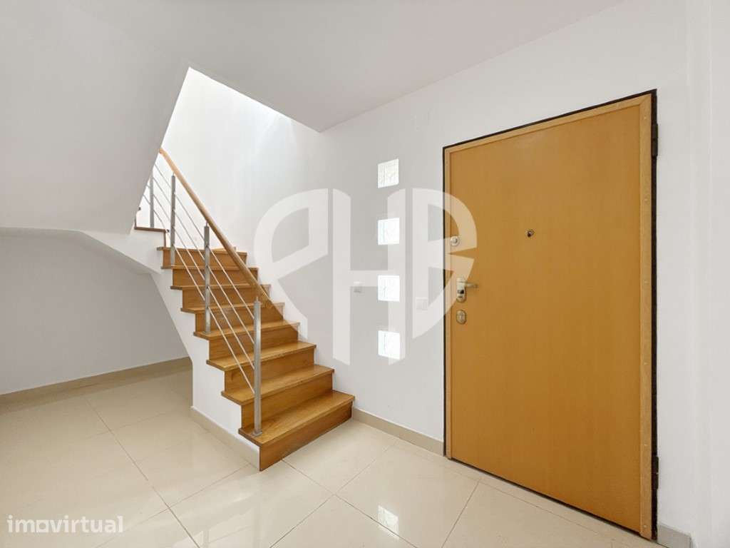 Moradia Geminada T4 // Condominio - Aldeia de Irmãos / Azeitão - Grande imagem: 4/60