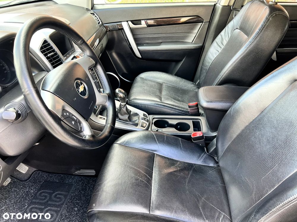 Chevrolet Captiva 2.2 4WD LTZ - 7