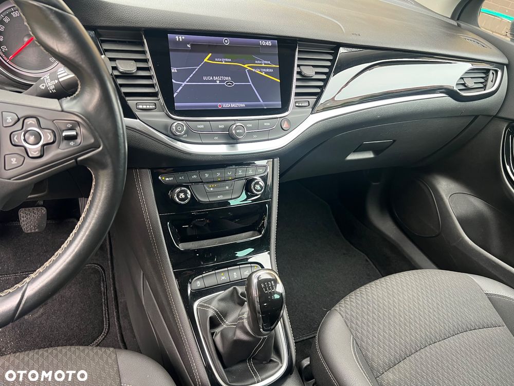 Opel Astra 1.4 Turbo Sports Tourer Business - 17