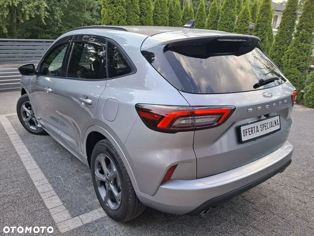 Ford Kuga 2.5 Duratec FHEV 4x4 ST-LINE X - 4
