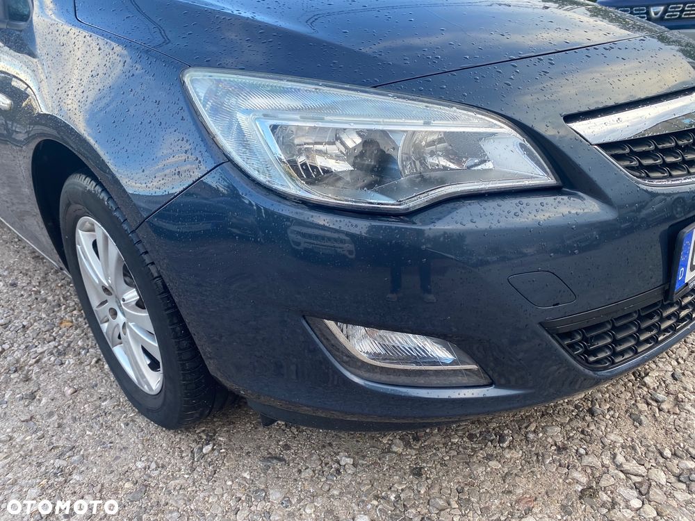 Opel Astra 1.4 Turbo Design Edition - 10