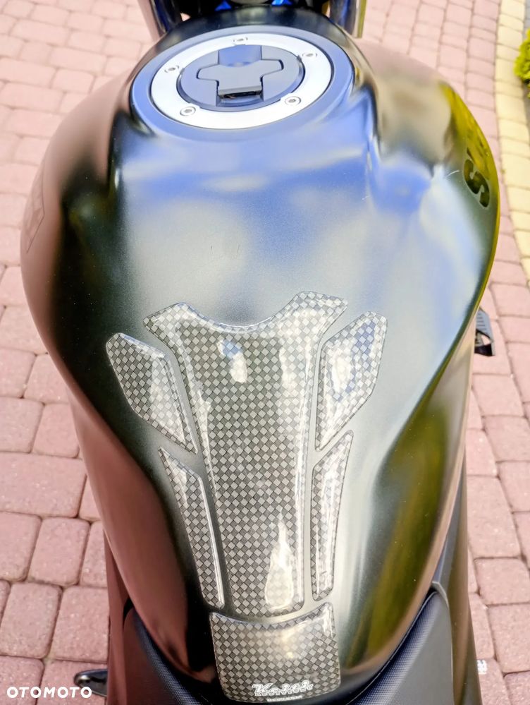 Suzuki SV - 16