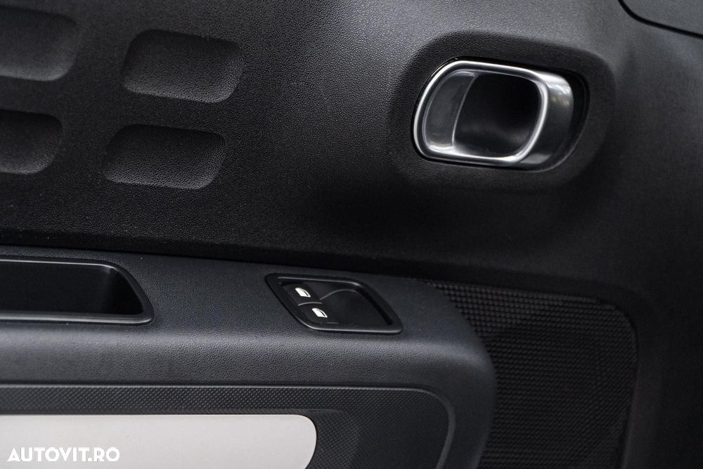 Citroën C3 1.2 PureTech S&S BVM5 Shine - 16