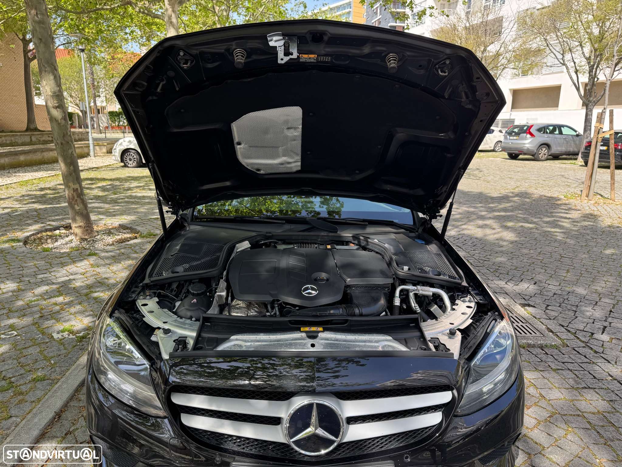 Mercedes-Benz C 180 - 40