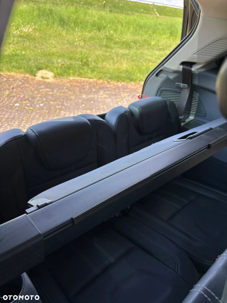 Ford Grand C-MAX 1.6 Titanium - 28