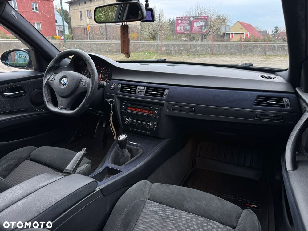 BMW Seria 3 325i - 7