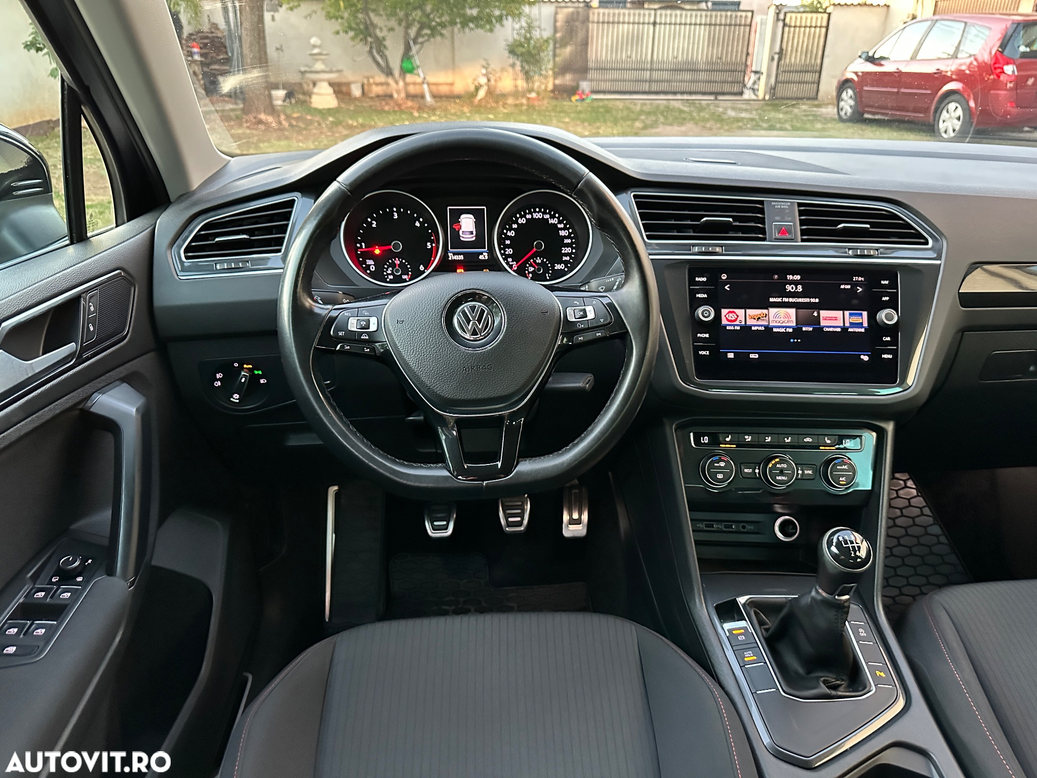 Volkswagen Tiguan 2.0 TDI SCR (BlueMotion Technology) Sound - 5