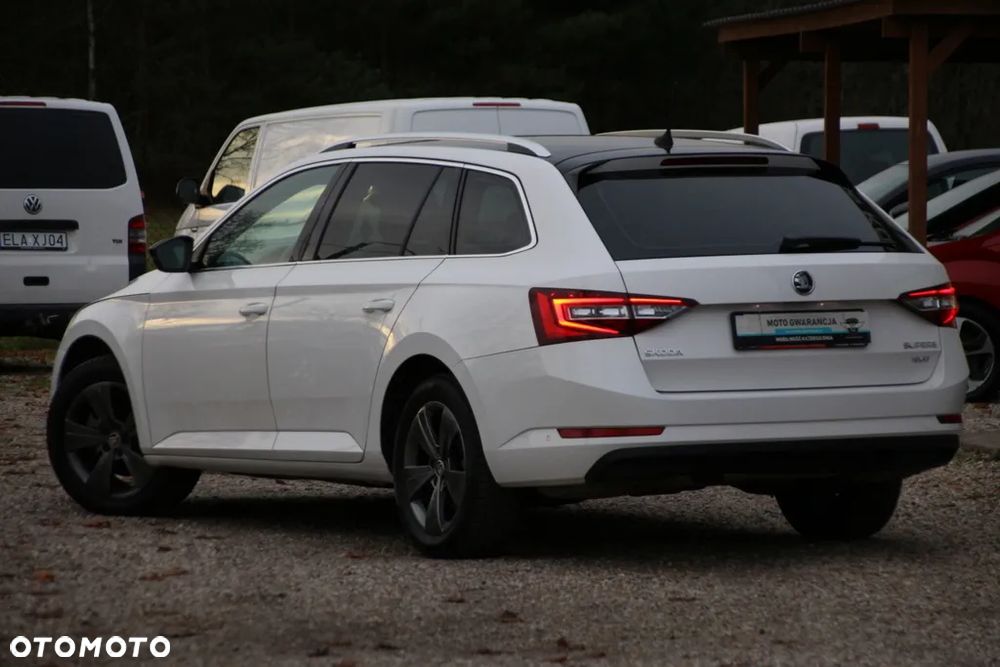 Skoda Superb 2.0 TDI 4x4 DSG Ambition - 14