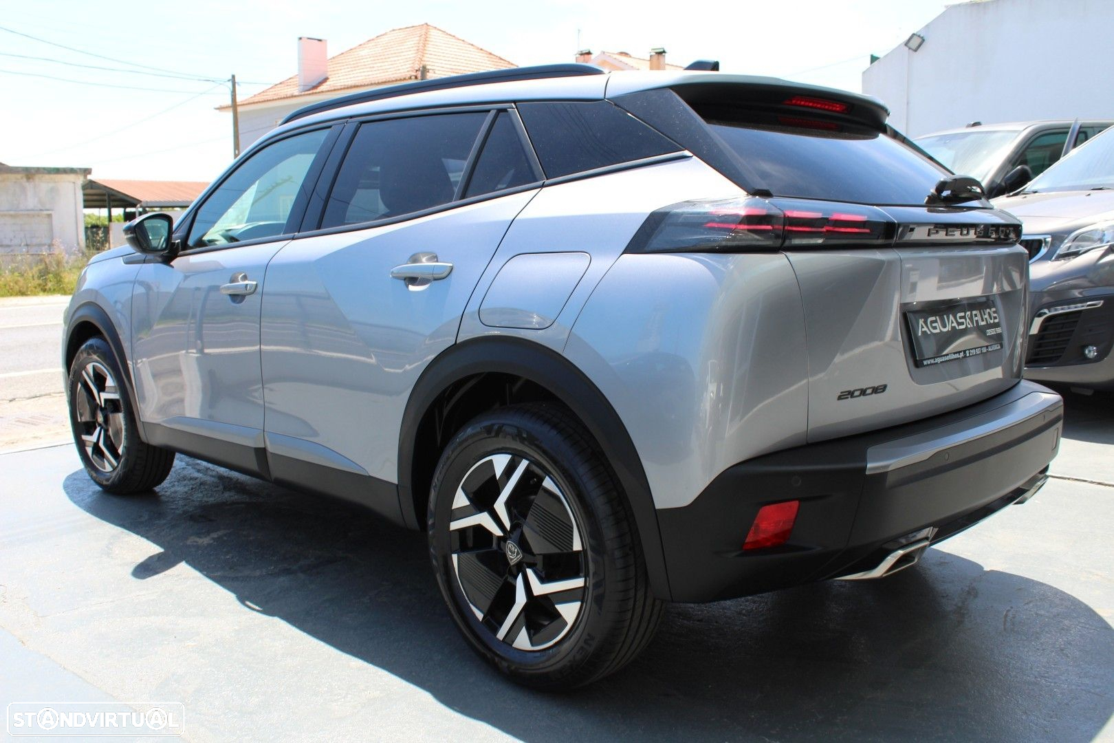 Peugeot 2008 1.2 PureTech Allure Pack EAT8 - 6