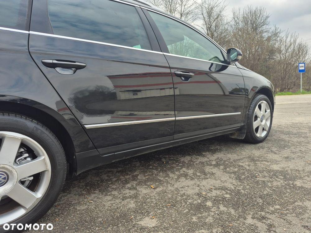 Volkswagen Passat 2.0 FSI Highline - 11