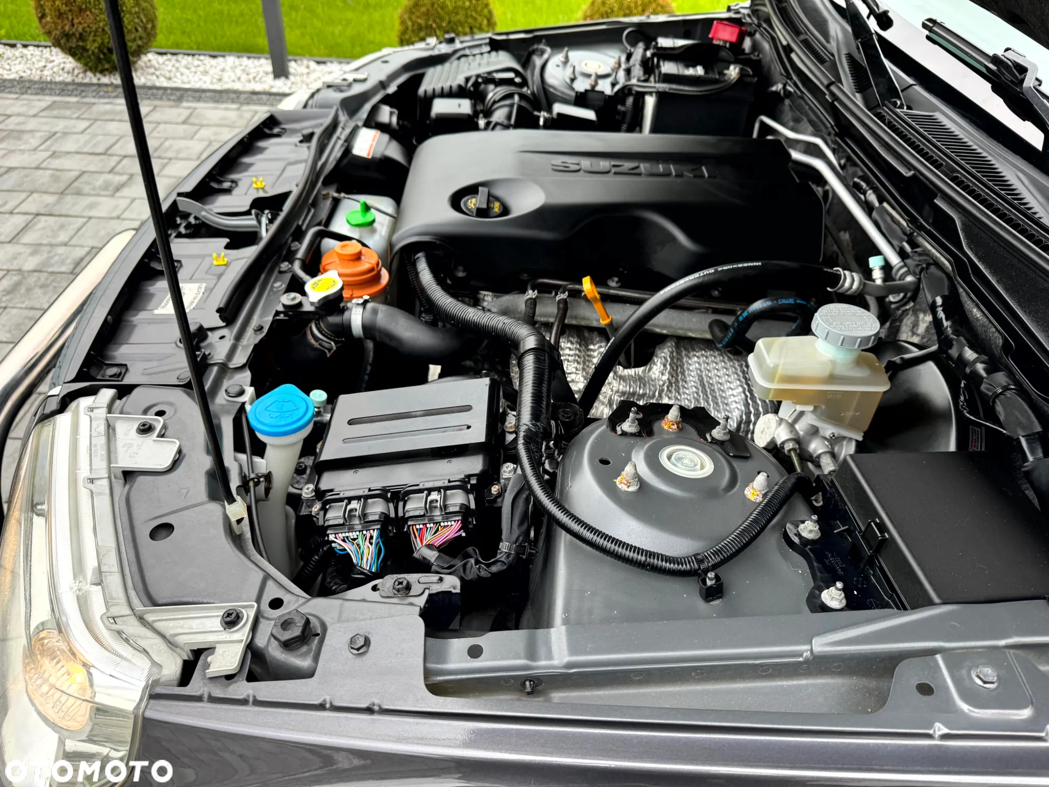 Suzuki Grand Vitara 2.4 Premium - 17