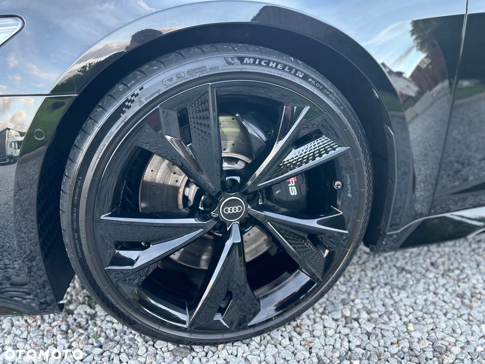 Audi RS6 Avant - 7