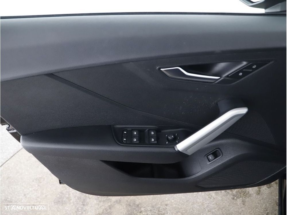 Audi Q2 30 TFSI Advanced - 38