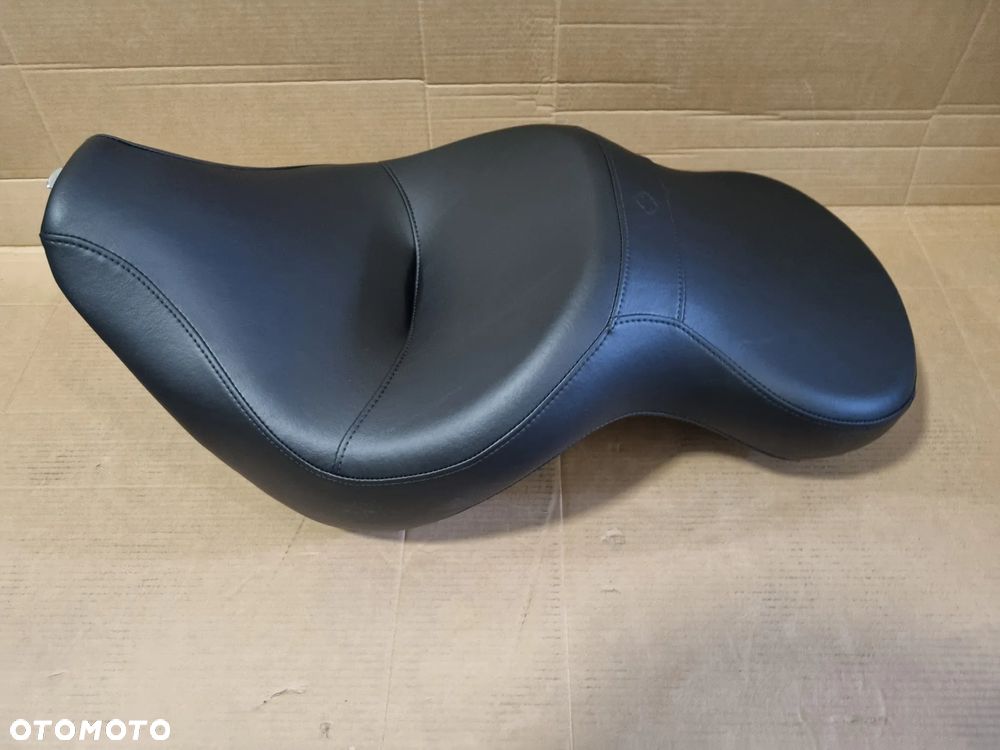 Harley Davidson Softail Slim 52000011 FLS FLSS FXS Siedzenie kanapa