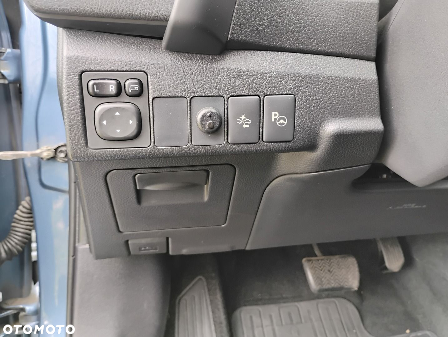 Toyota Auris - 14