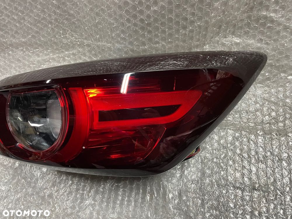 LAMPA TYŁ PRAWA LED MAZDA CX3 LIFT STANLEY W4403 - 4