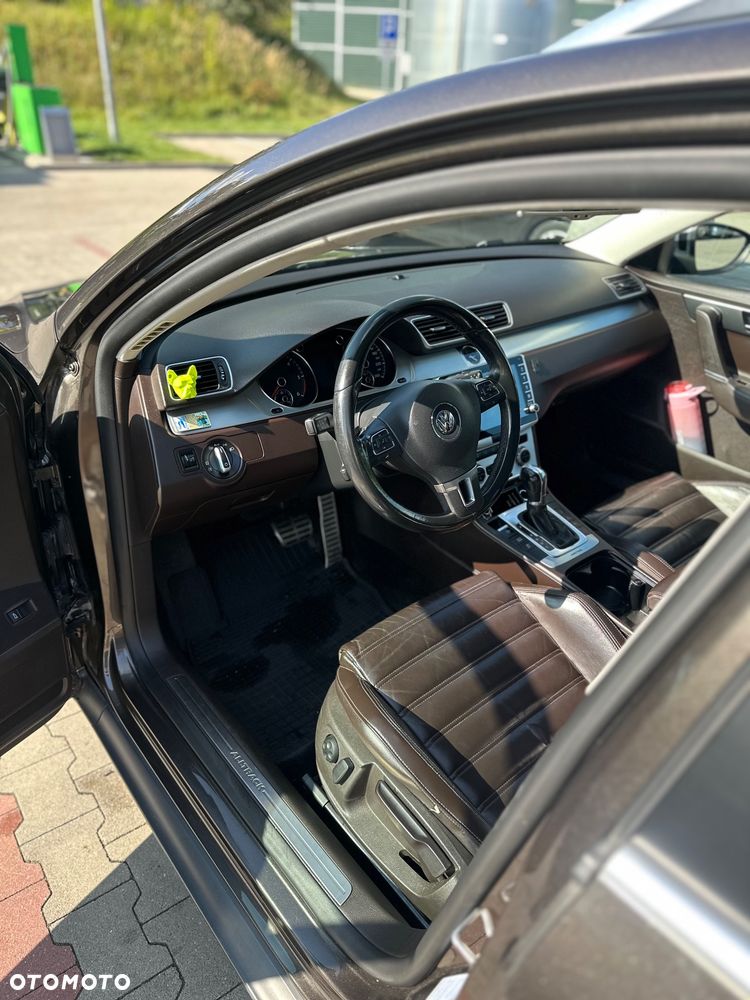 Volkswagen Passat 2.0 TDI 4Mot Highline DSG - 13