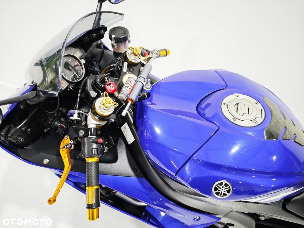 Yamaha R6 - 22