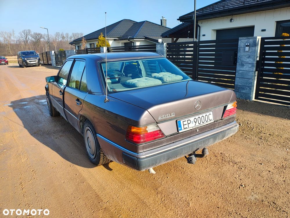 Mercedes-Benz W124 (1984-1993) - 3