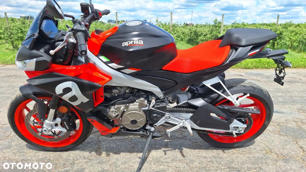 Aprilia Tuono - 9