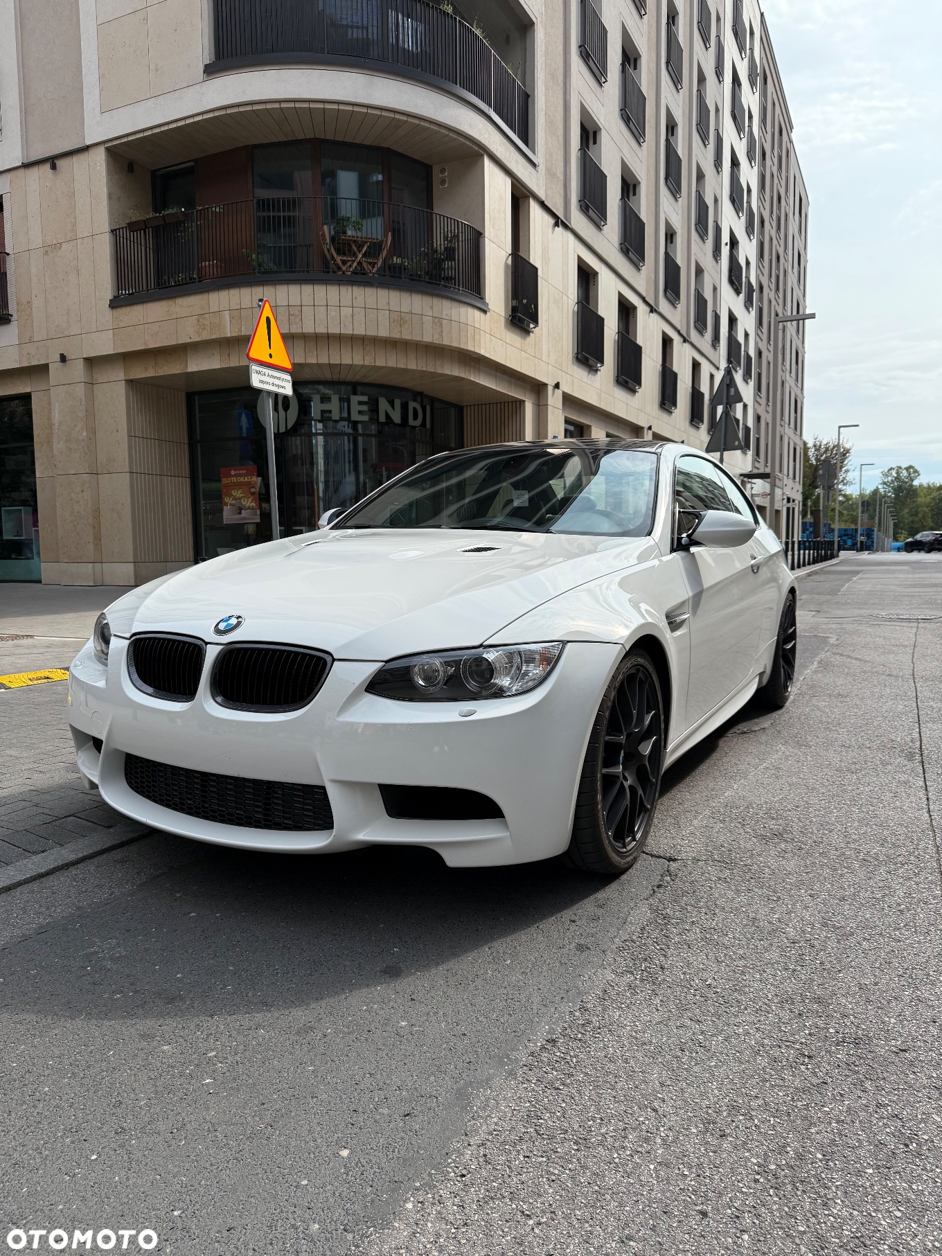 BMW M3 Standard - 2