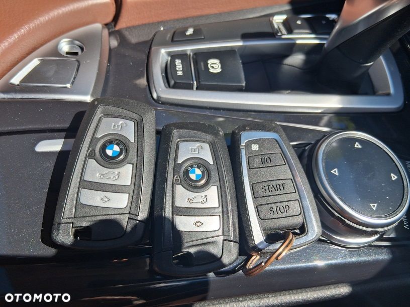 BMW Seria 5 530d Luxury Line - 26