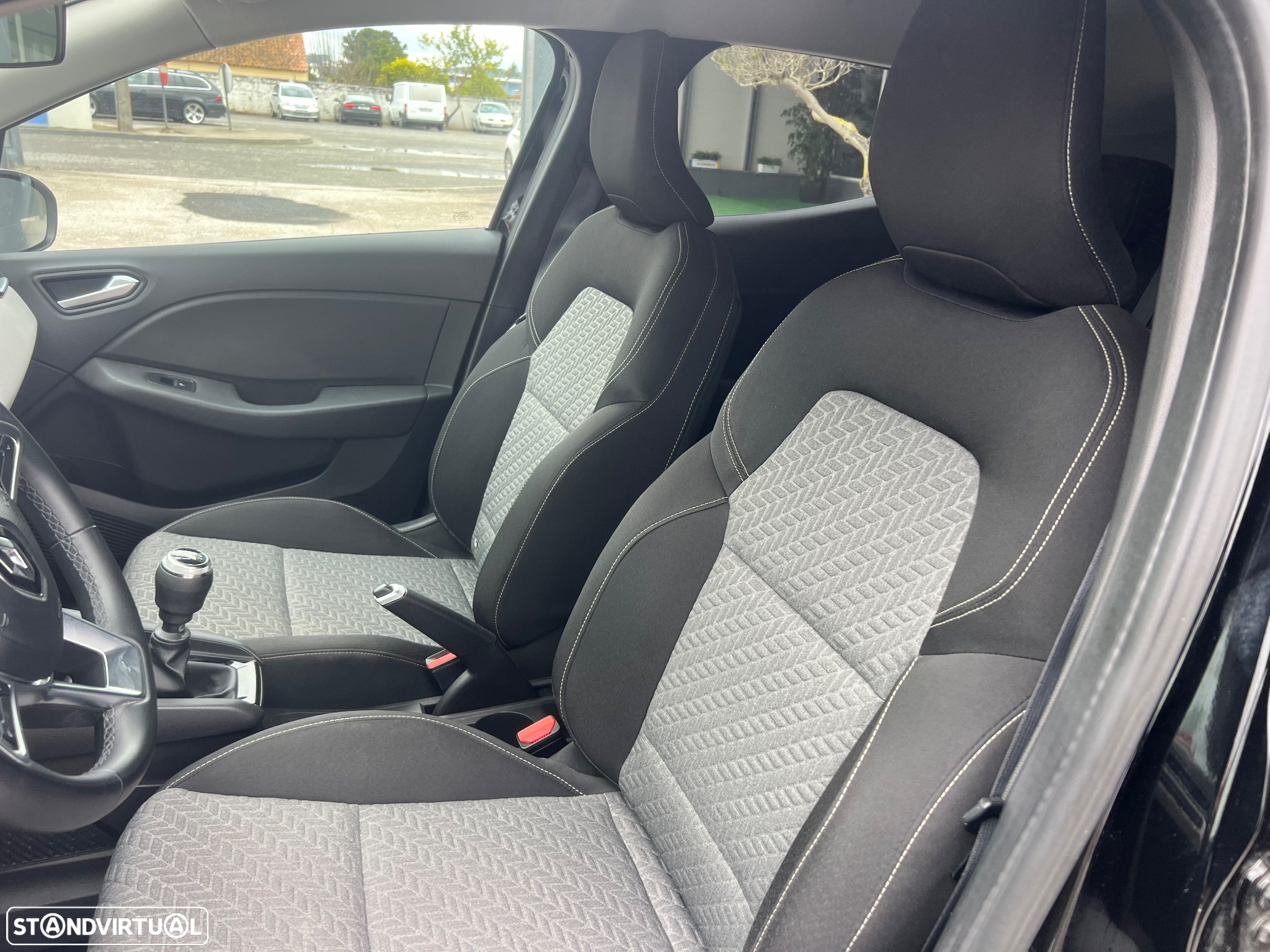 Renault Clio 1.0 TCe Intens - 18
