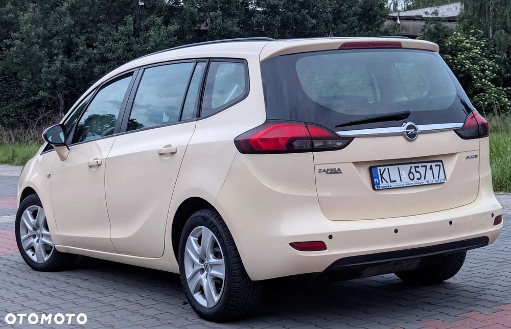 Opel Zafira - 23