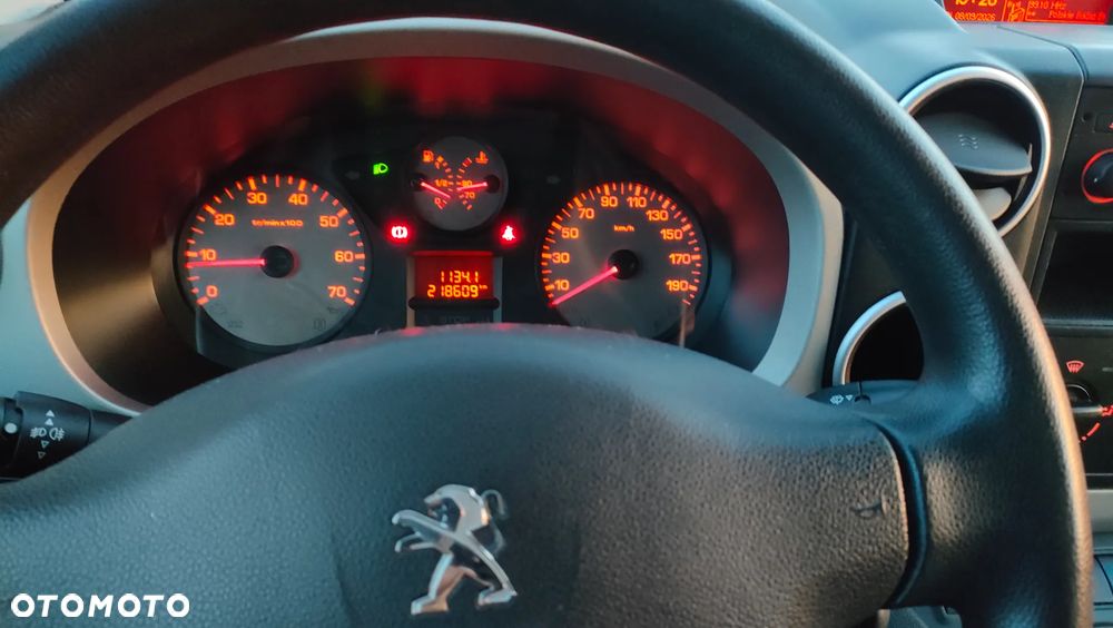 Peugeot Partner HDi FAP 115 Active - 17