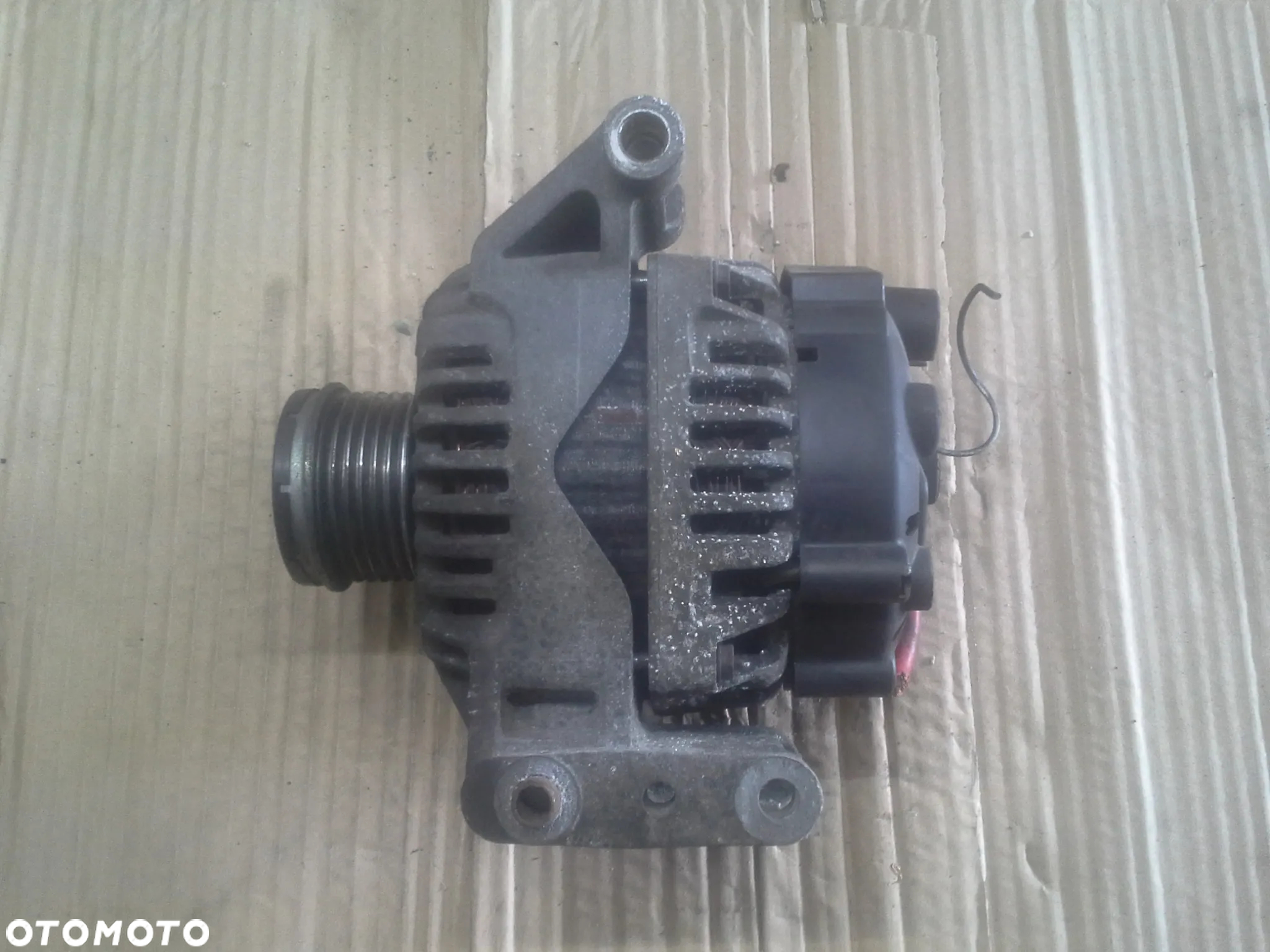Alternator Opel Corsa C 1.3 CDTi 13117279YQ Valeo - 4