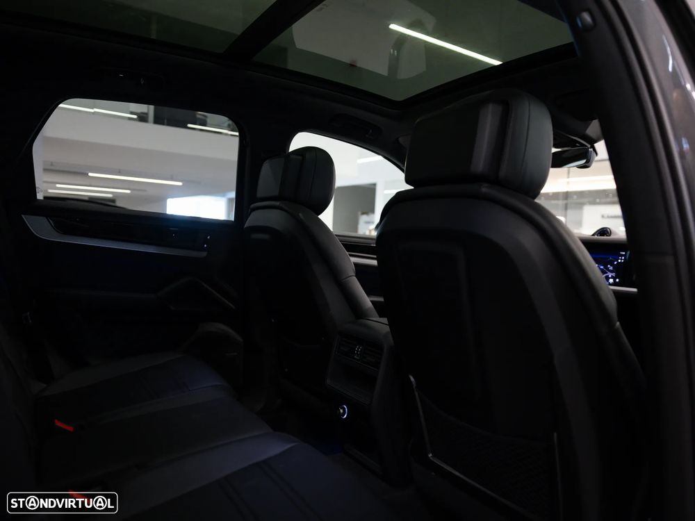 Porsche Cayenne E-Hybrid - 36