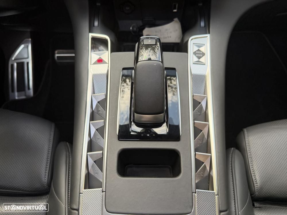 DS DS7 Crossback E-Tense Performance Line+ EAT8 - 32