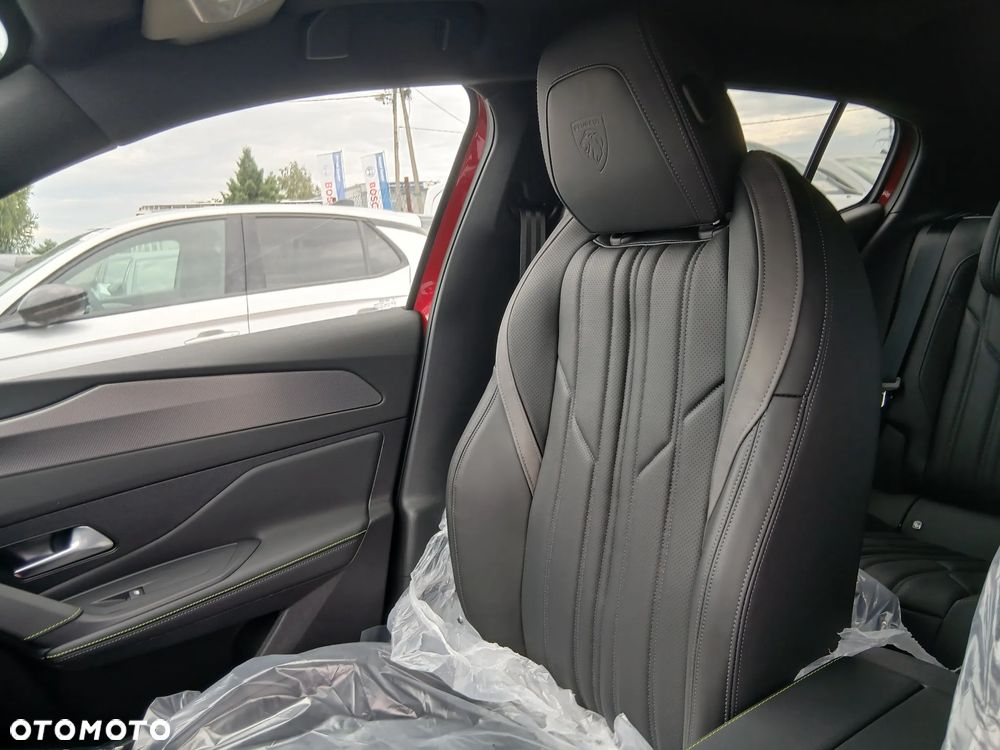 Peugeot 408 1.6 Plug-in Hybrid 240 GT Exclusive e-DCS7 - 10