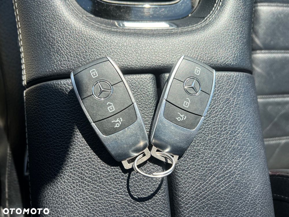 Mercedes-Benz GLE 300 d 4Matic 9G-TRONIC AMG Line - 39