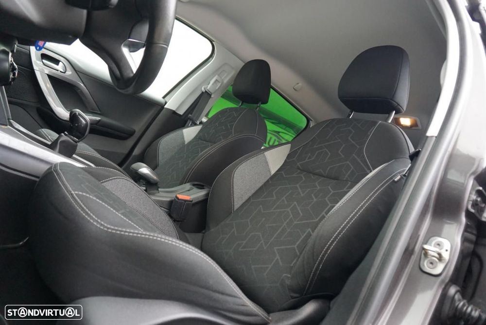 Peugeot 2008 1.6 BlueHDi Allure - 7