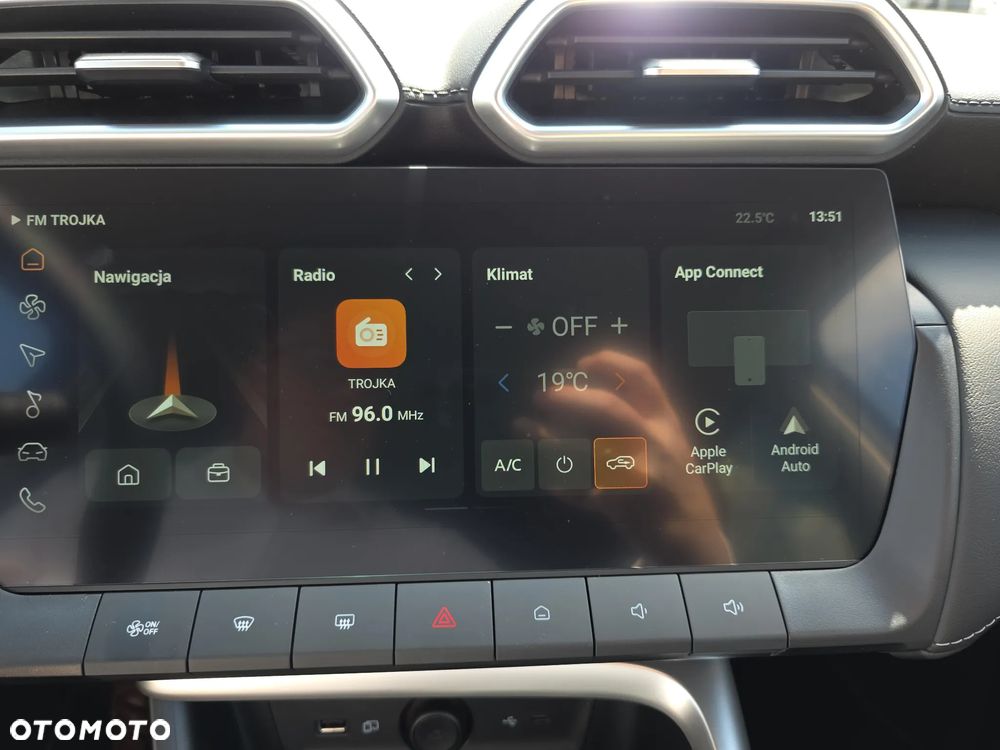 MG ZS Hybrid+ - 21
