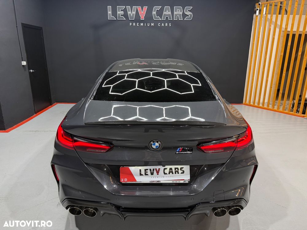 BMW M8 - 12