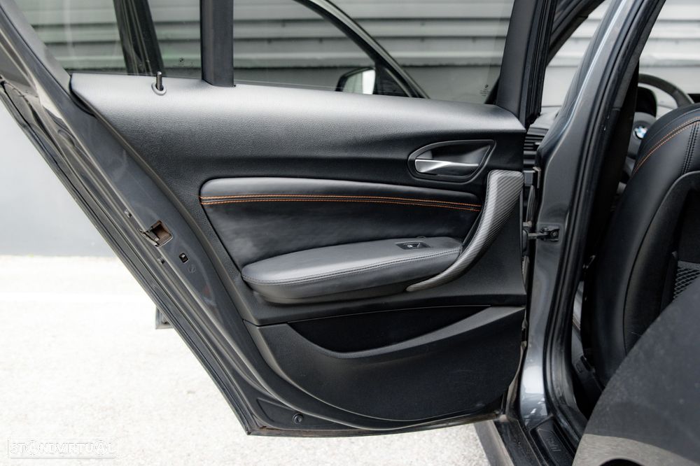 BMW M135i xDrive - 19