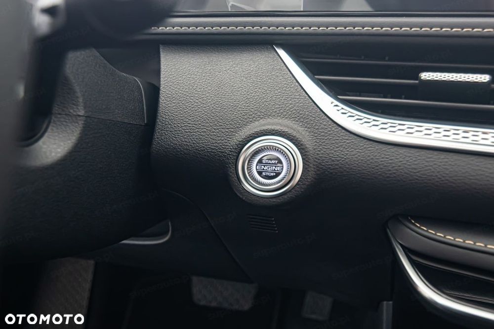 Bestune B70 2.0T Elegance - 14