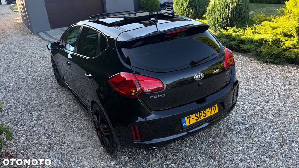 Kia Ceed 1.6 T-GDI GT-Track - 11