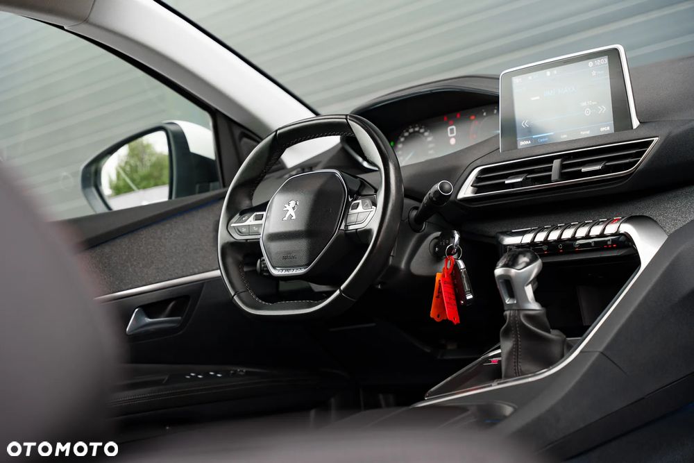 Peugeot 3008 1.6 BlueHDi Allure S&S - 19
