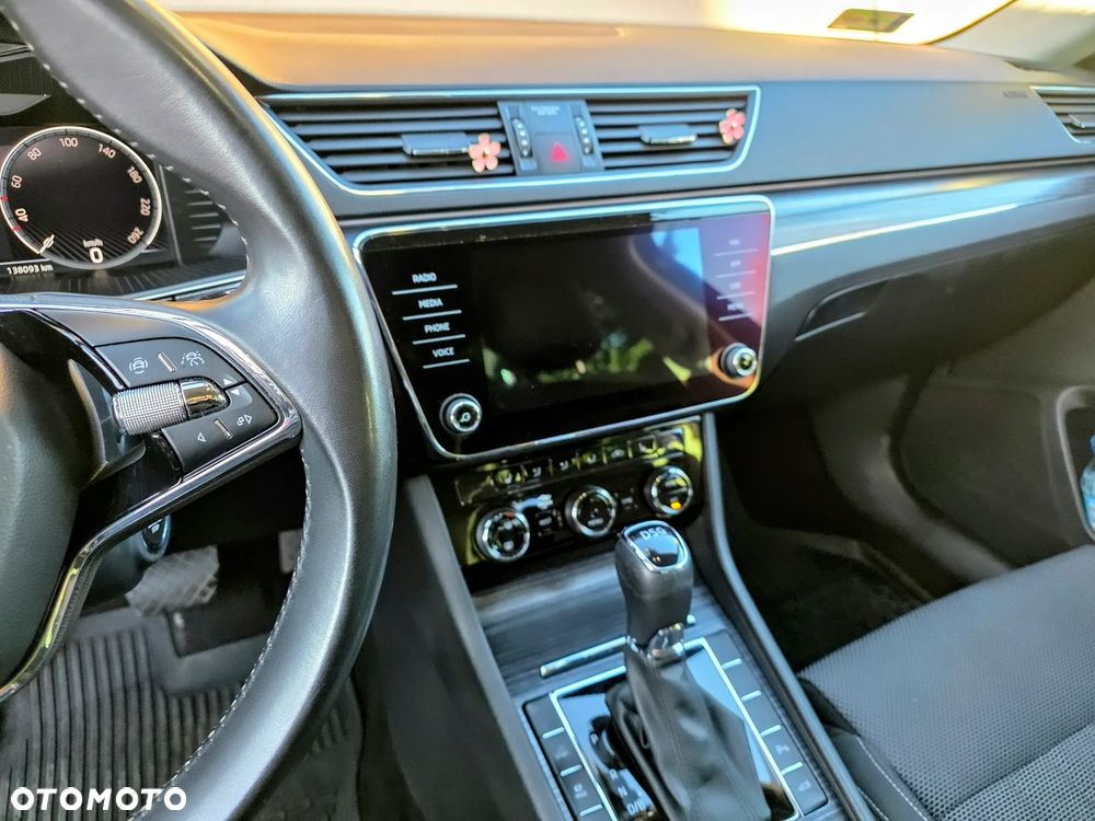Skoda Superb 1.4 TSI Plug-In Hybrid Style DSG - 13