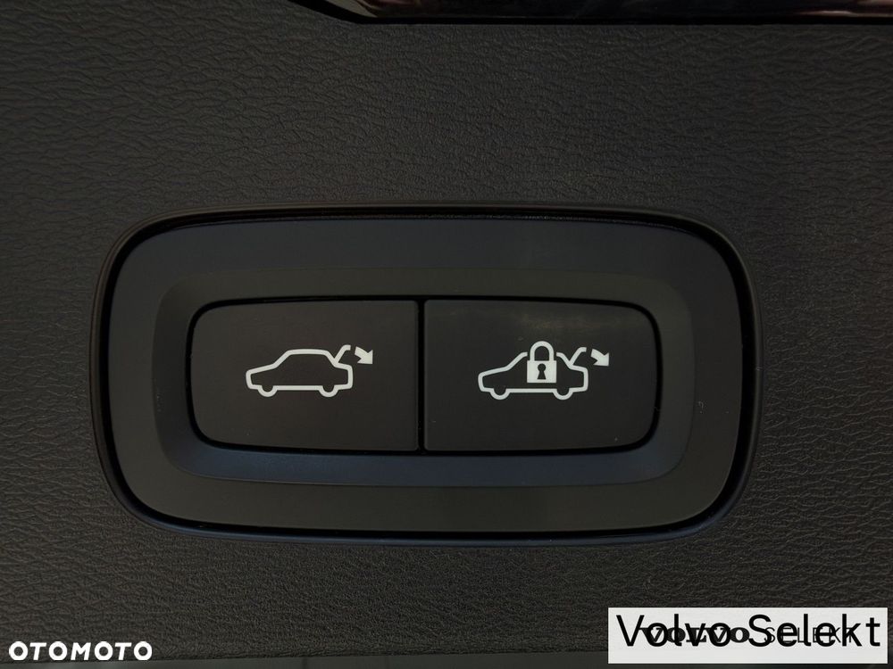 Volvo V60 Cross Country - 33
