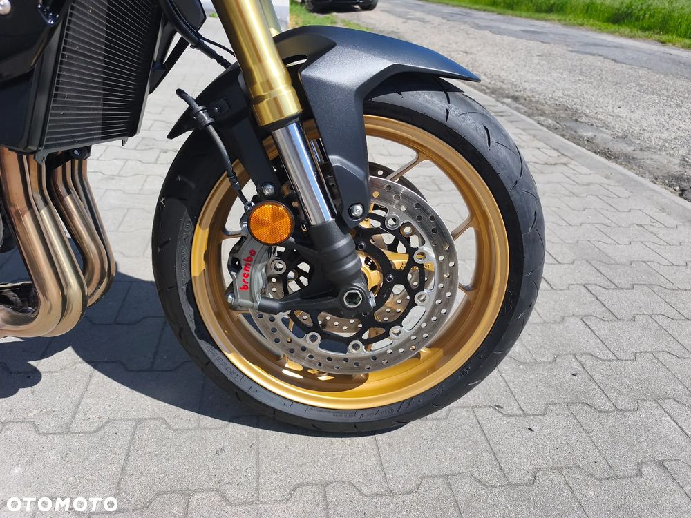 Honda CB - 18