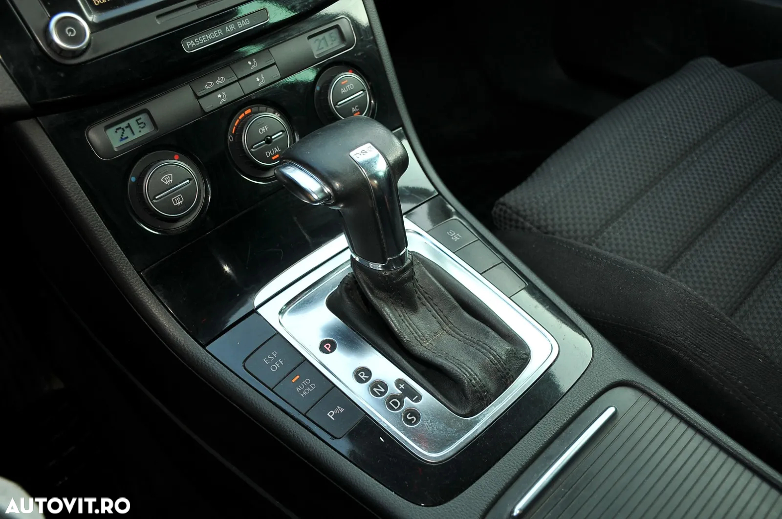 Volkswagen Passat Variant 2.0 TDI DPF DSG Comfortline - 13