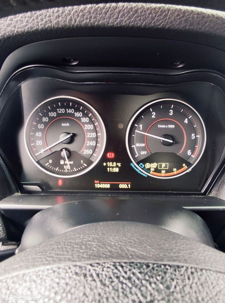 BMW 118 dA Line Sport — fotografia 9