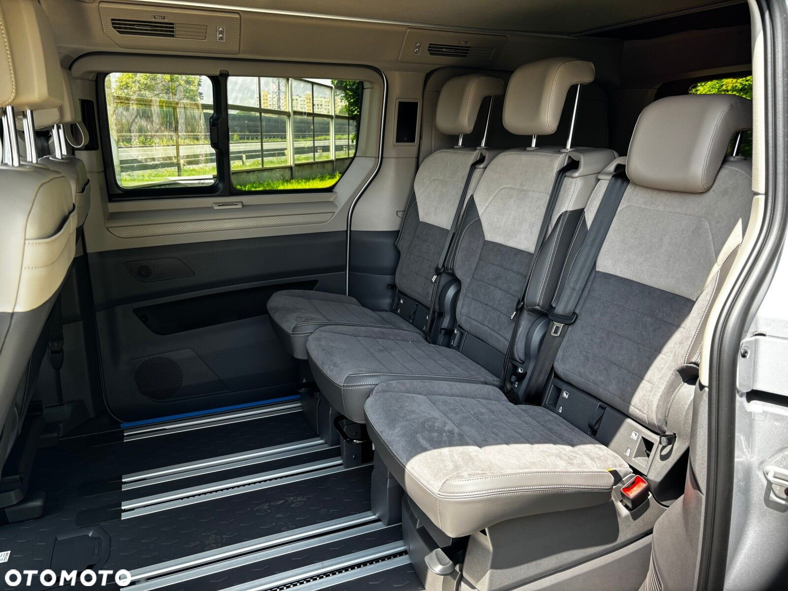 Volkswagen California - 8